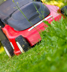 Tondre sur un terrain en pente